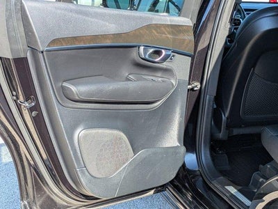 2018 Volvo XC90 Momentum