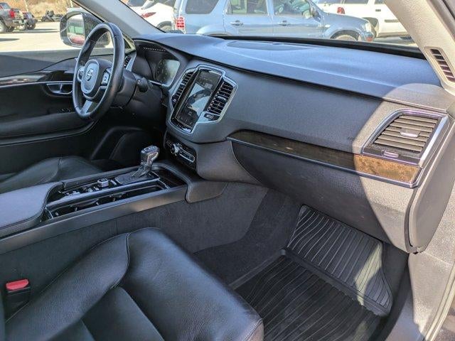 2018 Volvo XC90 Momentum