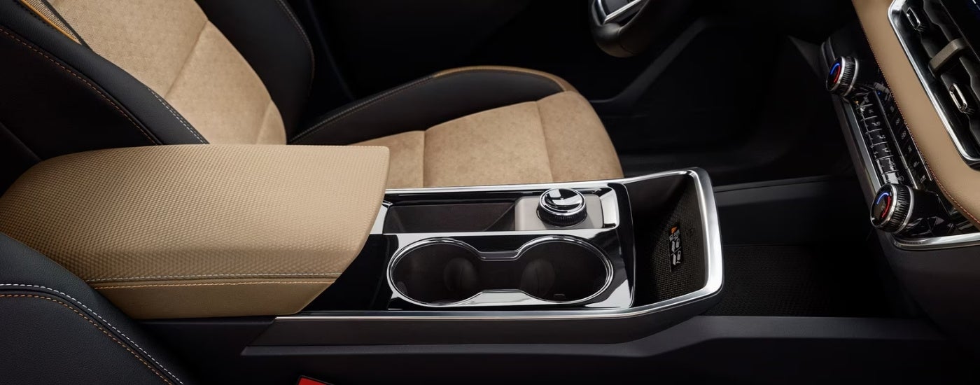 Center console in a 2025 Chevy Equinox ACTIV
