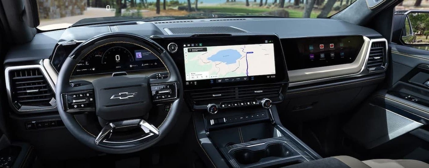 Black dash in a 2027 Chevy Silverado 1500.