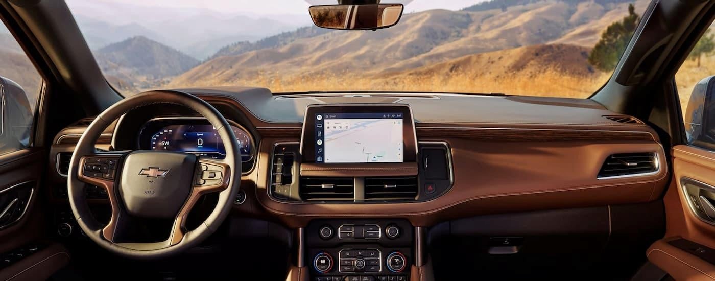 The brown interior of a 2023 Chevy Tahoe.